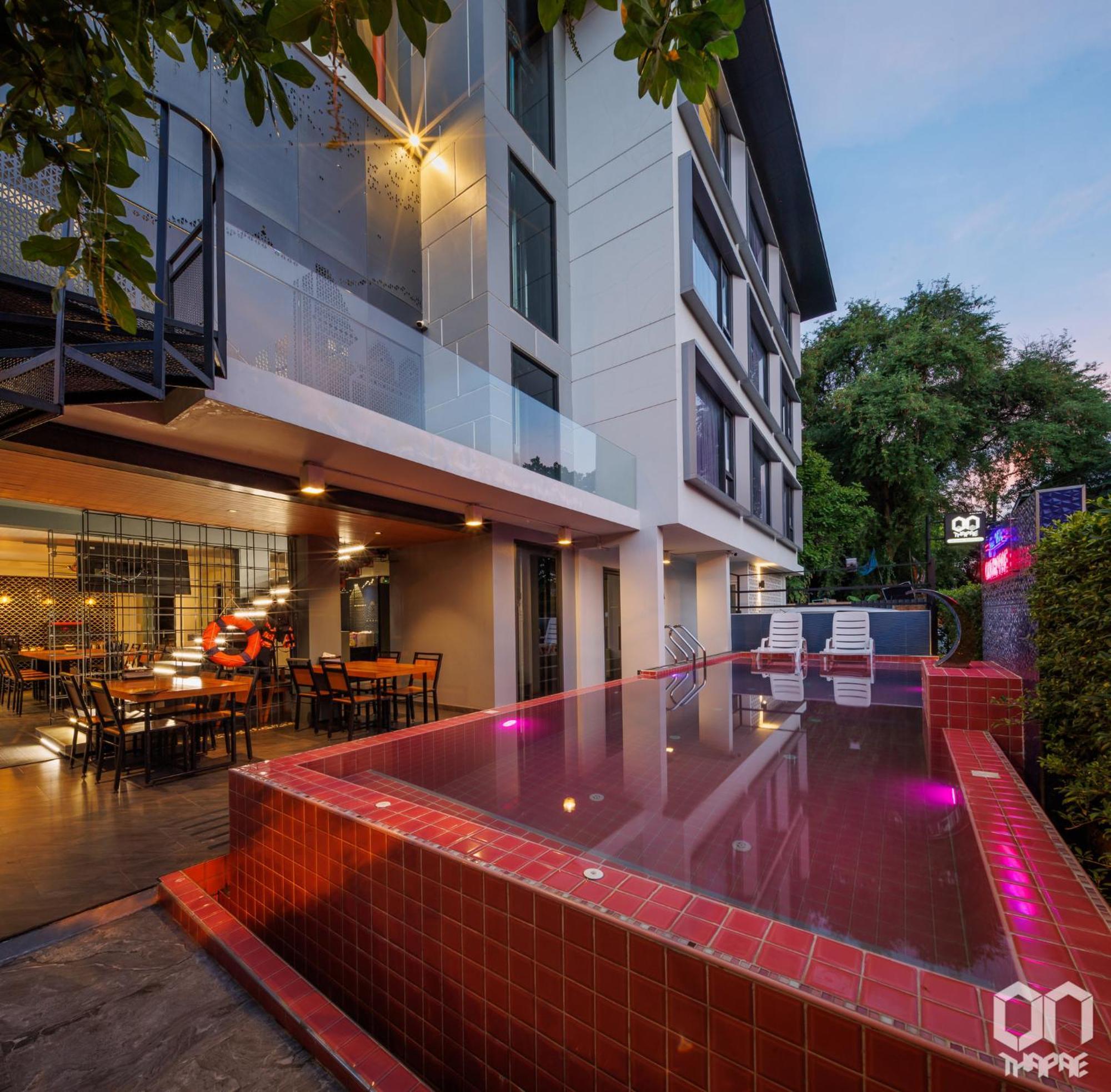 On Thapae Gate Chiangmai Hotel Chiang Mai Exterior photo